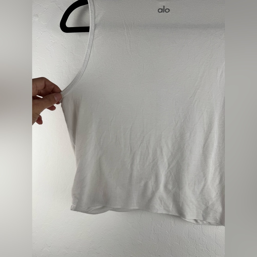 ALO Yoga Cover Tank Size Small $58 White - Picture 11 of 11